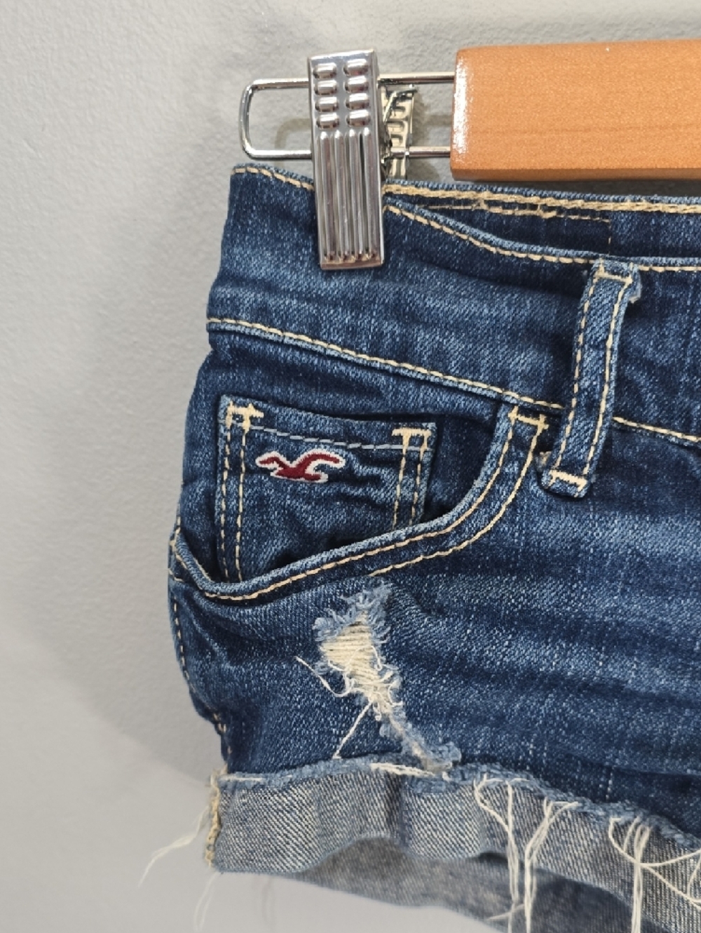Hollister jean shorts womens size 1 blue double button frayed-hem raw cut Summer - Picture 4 of 10